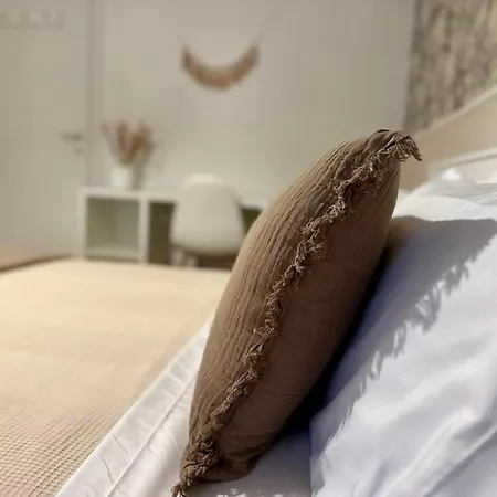 Domoi Apartment